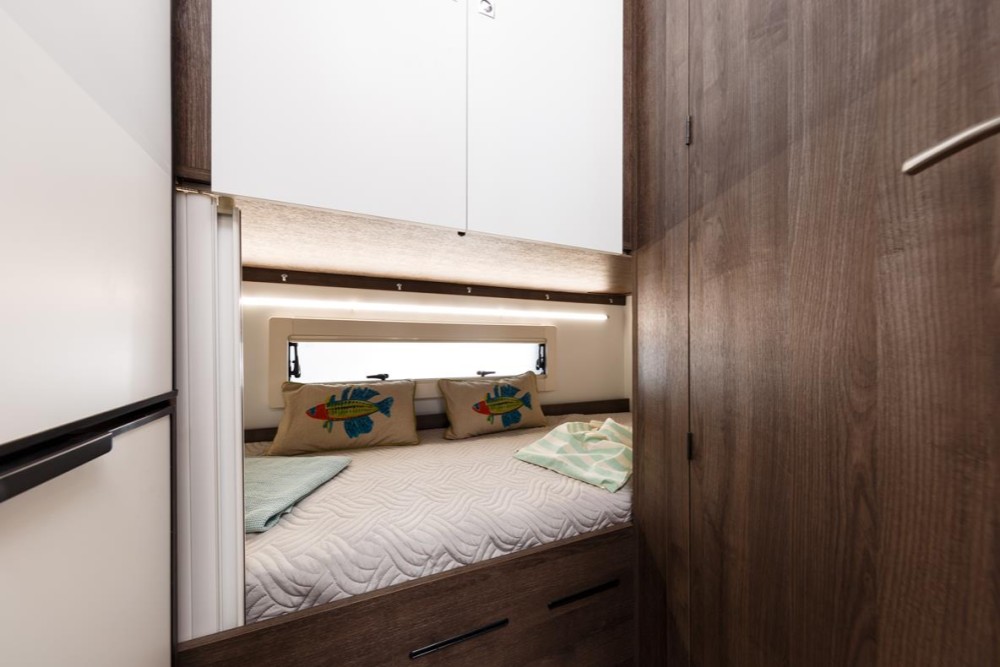 Amphitryon 983 160 CV - Alfa - Northautokapp