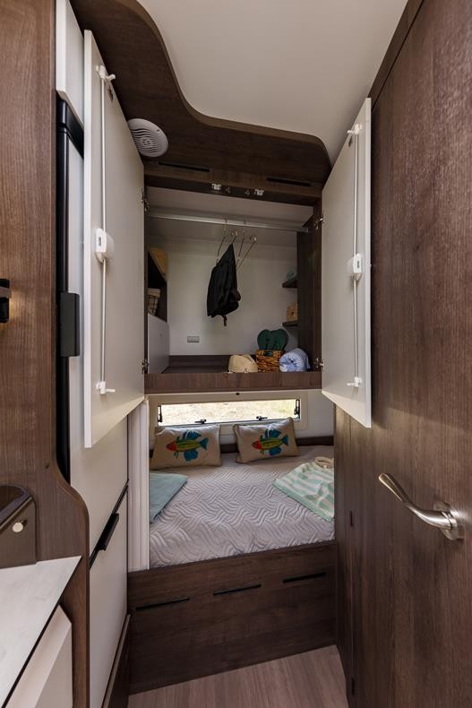 Amphitryon 983 160 CV - Alfa - Northautokapp