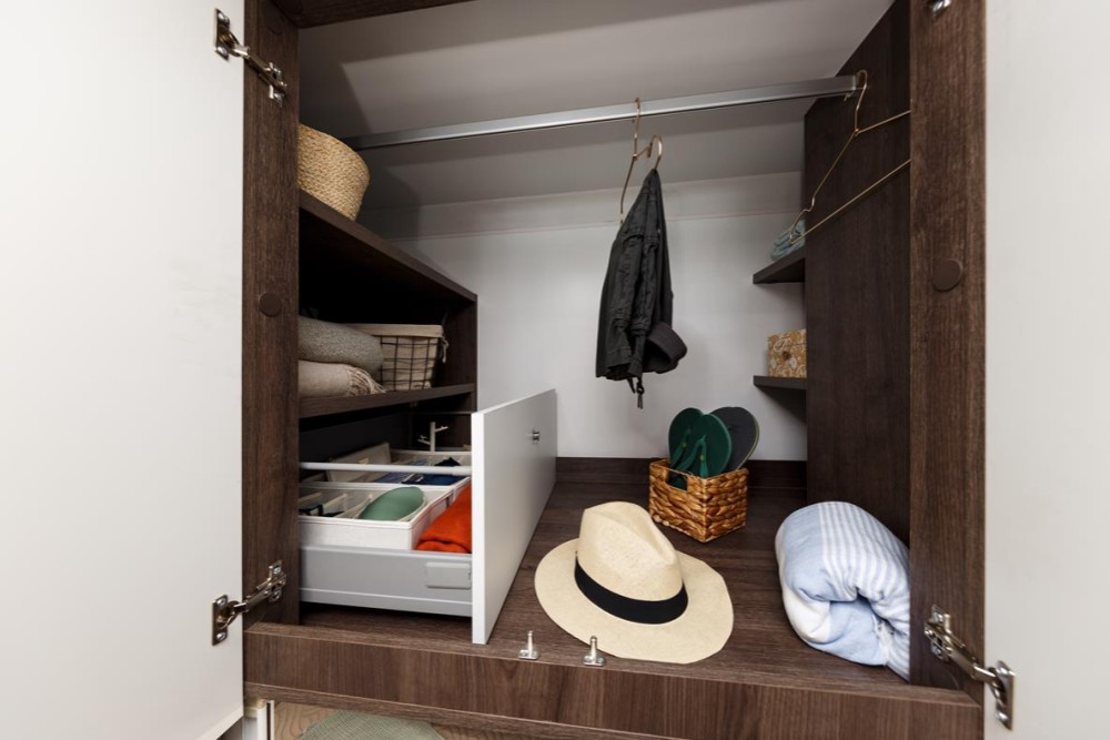 Amphitryon 983 160 CV - Alfa - Northautokapp