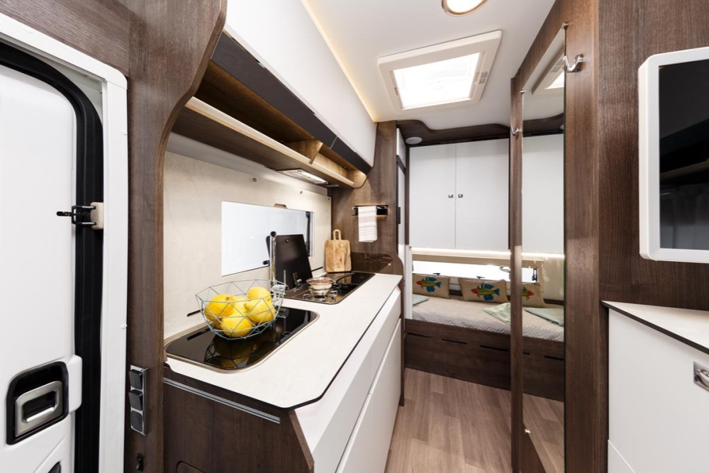 Amphitryon 983 160 CV - Alfa - Northautokapp