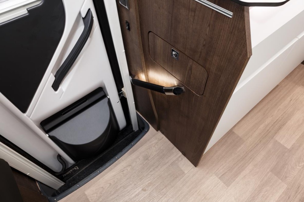 Amphitryon 983 160 CV - Alfa - Northautokapp