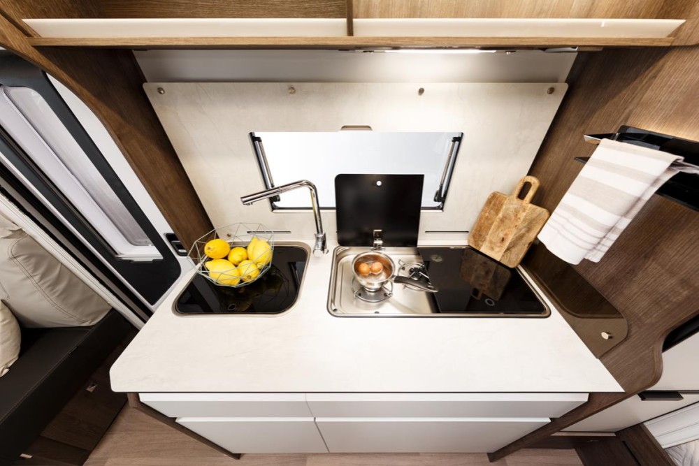 Amphitryon 983 160 CV - Alfa - Northautokapp