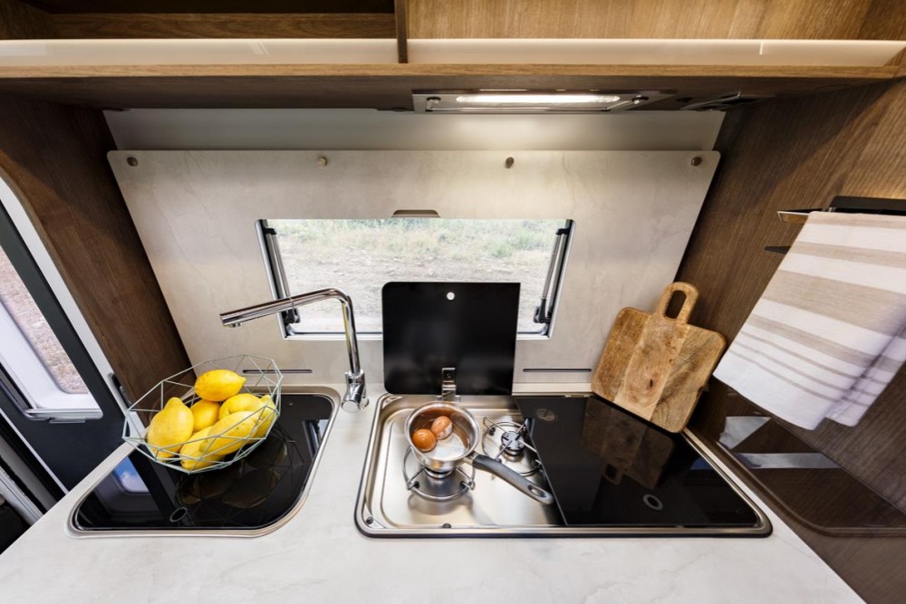 Amphitryon 983 160 CV - Alfa - Northautokapp