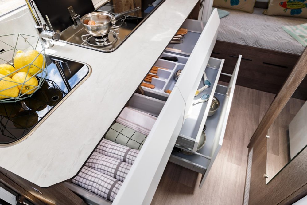 Amphitryon 983 160 CV - Alfa - Northautokapp