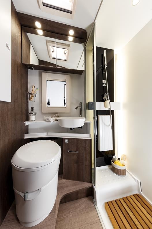 Amphitryon 983 160 CV - Alfa - Northautokapp