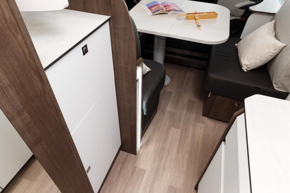 Amphitryon 983 160 CV - Alfa - Northautokapp