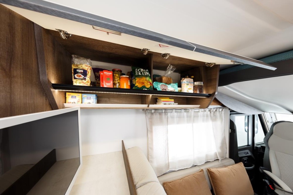 Amphitryon 983 160 CV - Alfa - Northautokapp