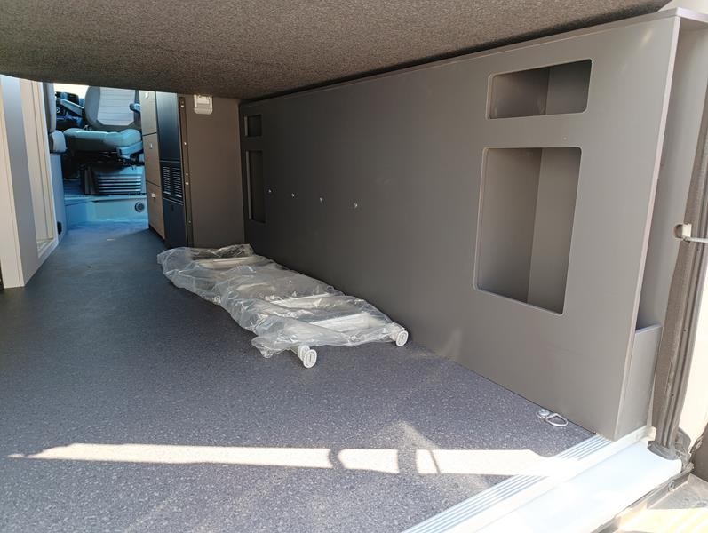 Twin 640 SGX 180CV - Cambio Aut.