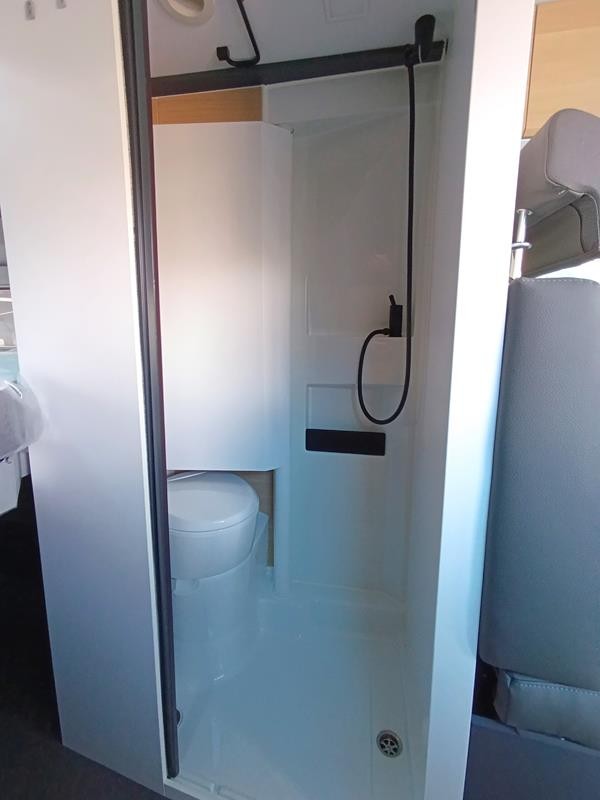 Twin 640 SGX 180CV - Cambio Aut.