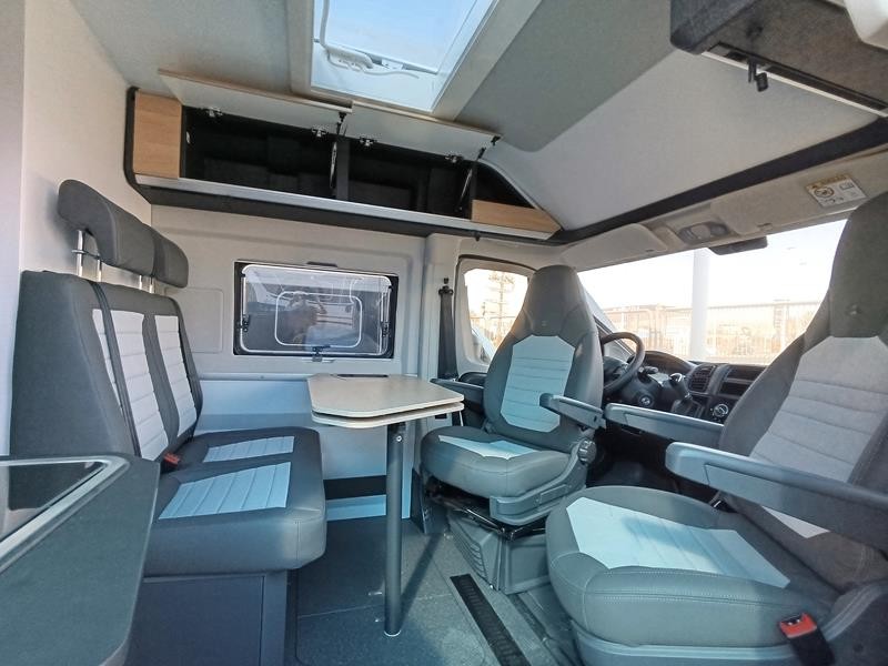 Twin 640 SGX 180CV - Cambio Aut.