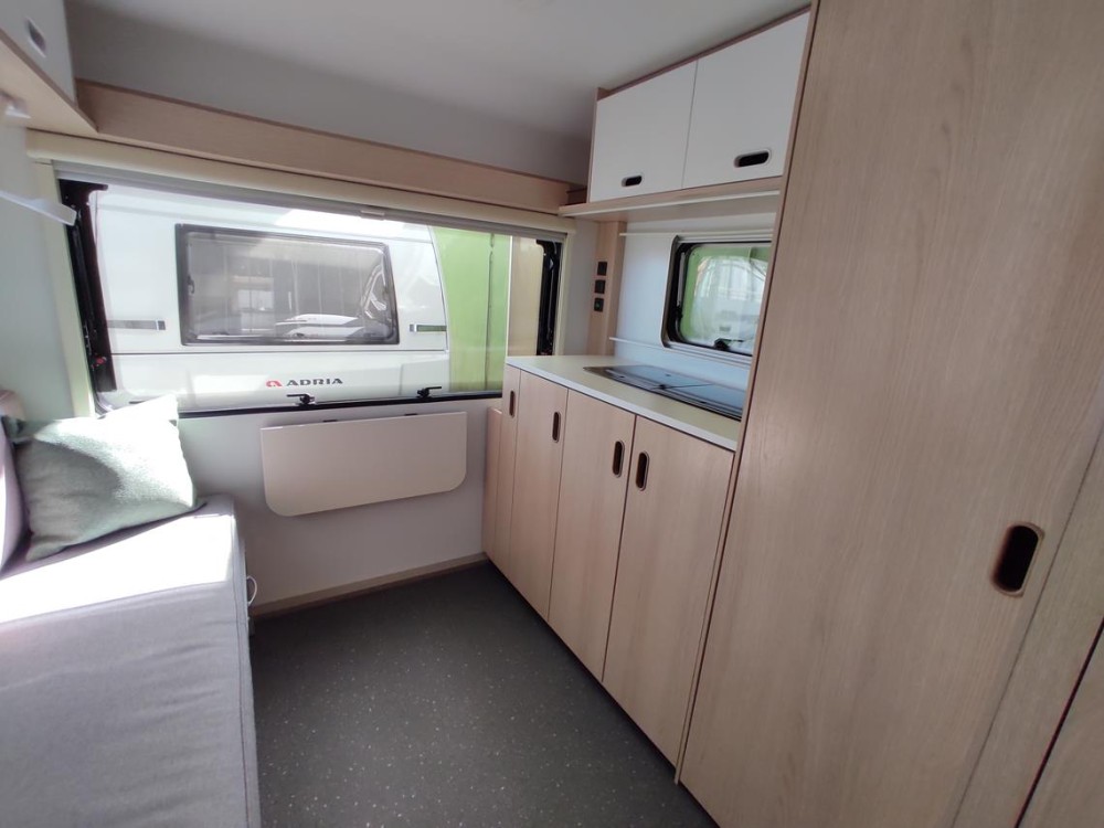 Aviva 422 PY