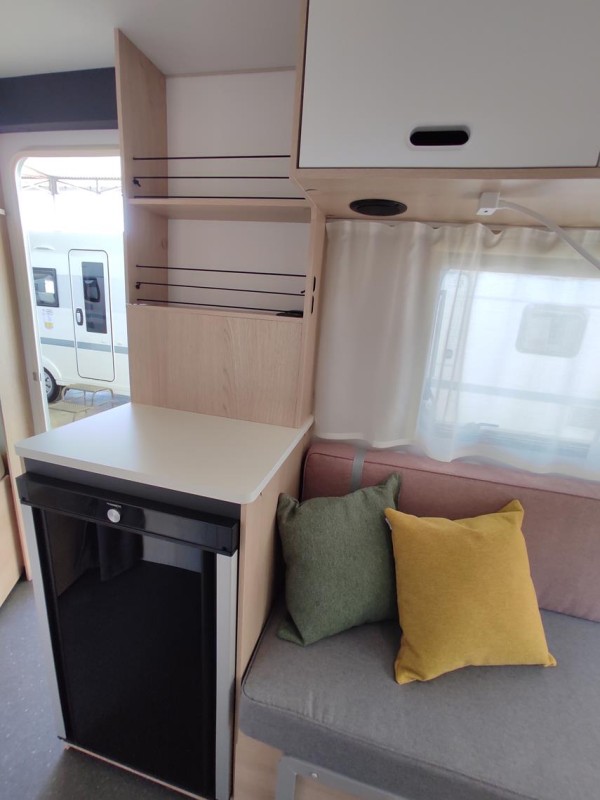 Aviva 422 PY