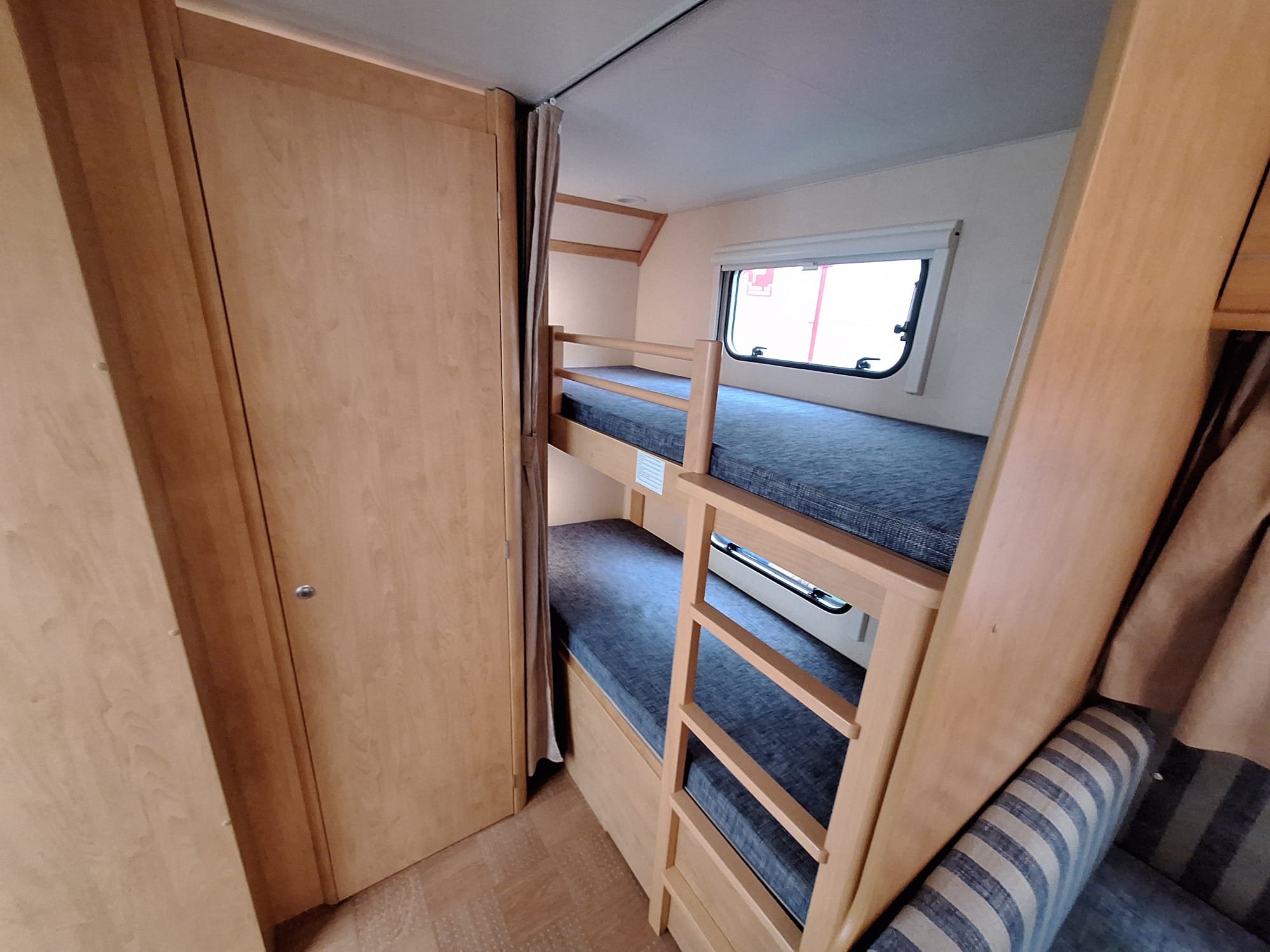 CARAVELAIR 546 MOVER Y A/A