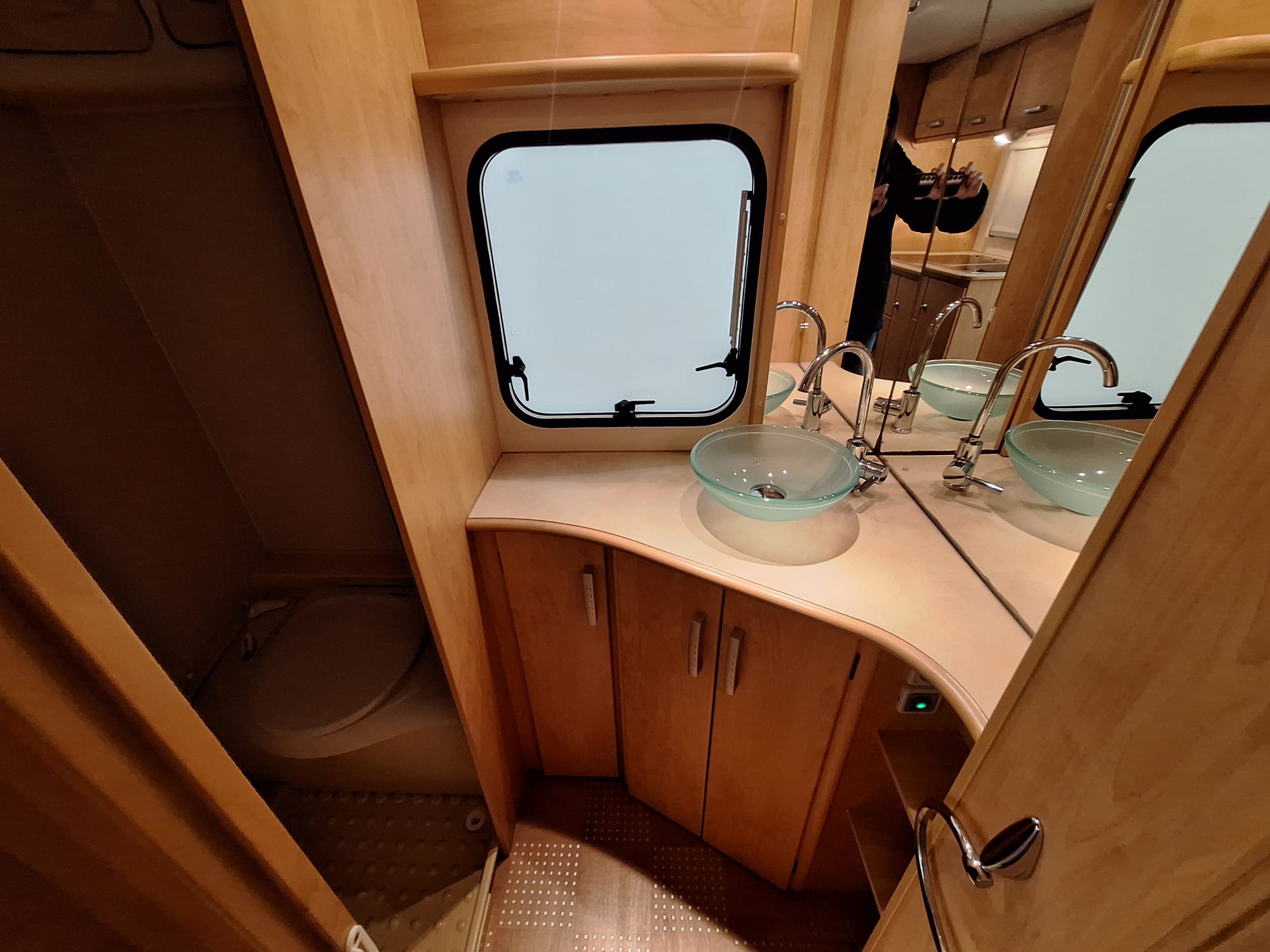 CARAVELAIR 546 MOVER Y A/A