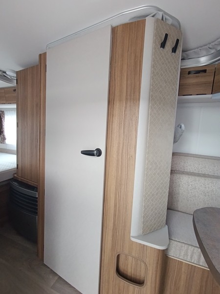 Eriba Touring 430