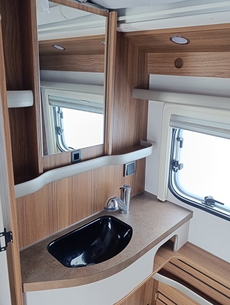 Eriba Touring 430