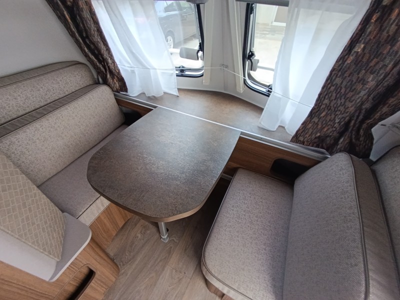 Eriba Touring 430