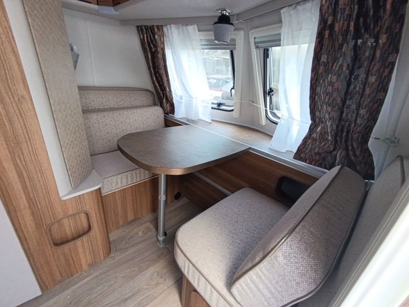 Eriba Touring 430