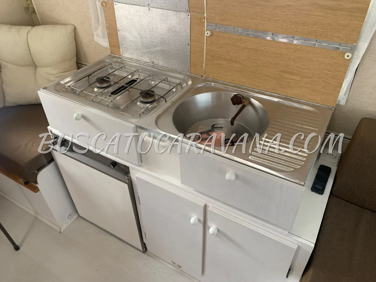 Vendo caravana plegable Gobur Carousel 10/3 - foto 4