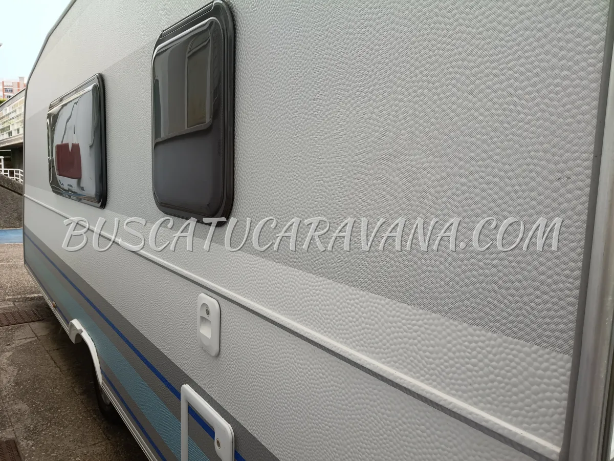 VENDO CARAVANA ACE CHAMPS CDL - foto 2