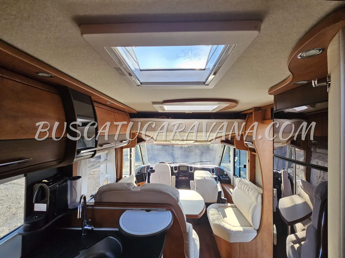 Carthago C-Tourer I 150 Light 2017 – 64.780 km – Litio 2,5 kWh – Inversor Mastervolt - foto 3