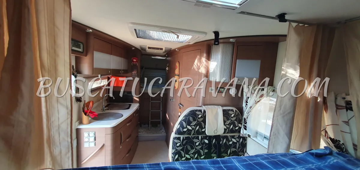 Autocaravana integral Adria Vision i707SG