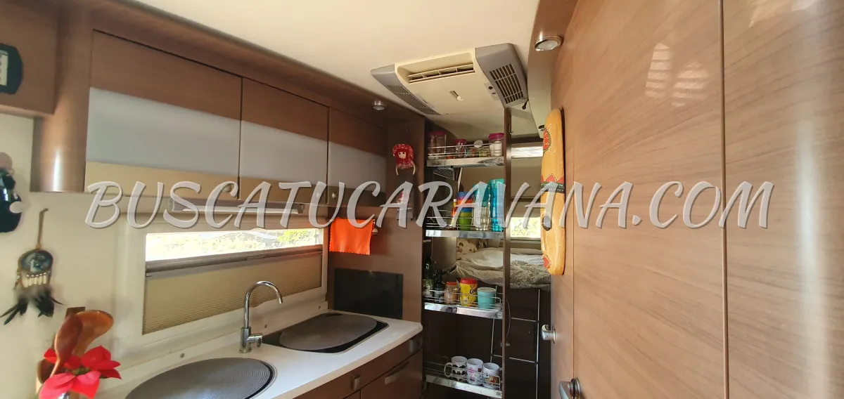 Autocaravana integral Adria Vision i707SG