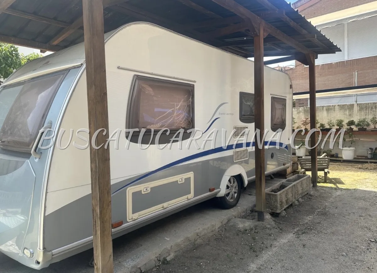 Se vende caravana Bürstner Belcanto 460 TS en excelente estado - foto 1