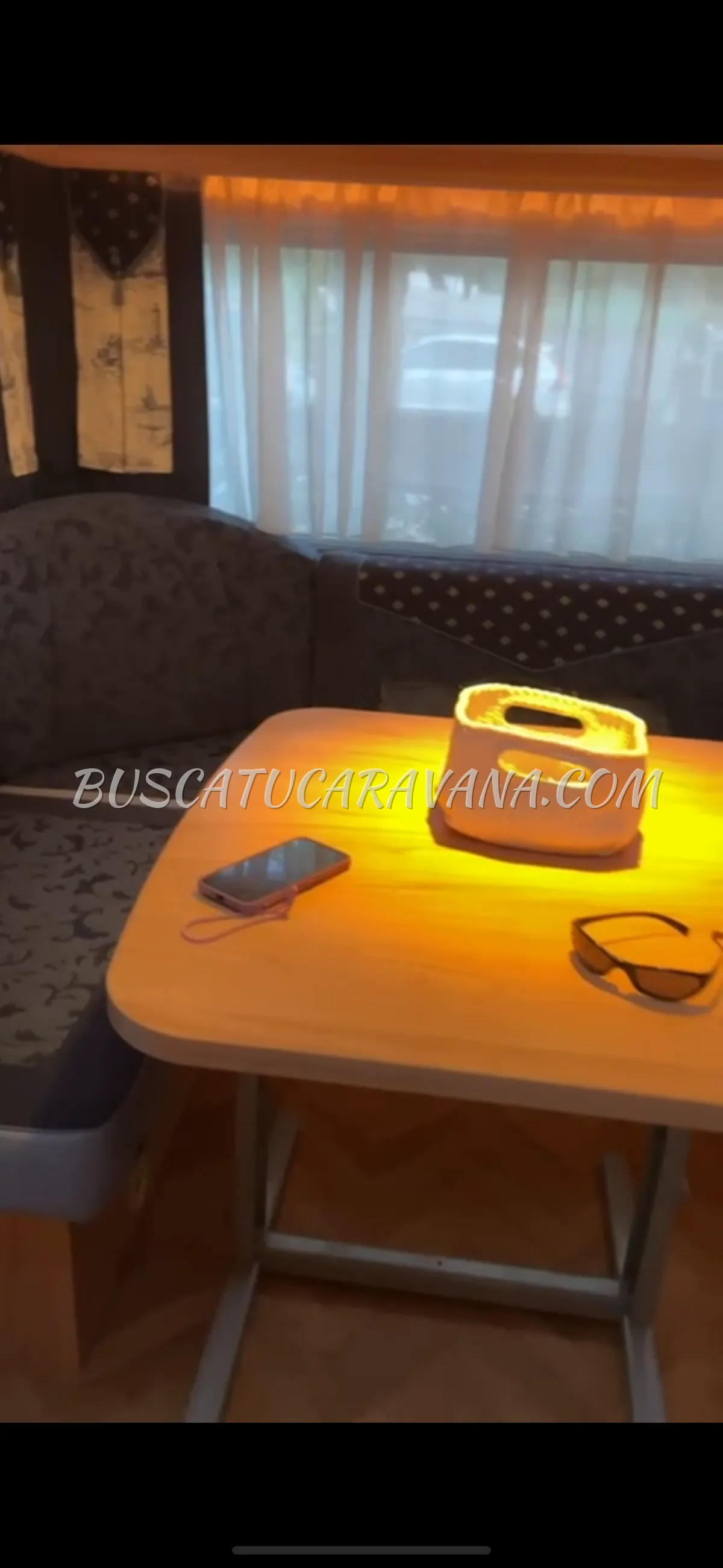 Se vende caravana Bürstner Belcanto 460 TS en excelente estado - foto 6