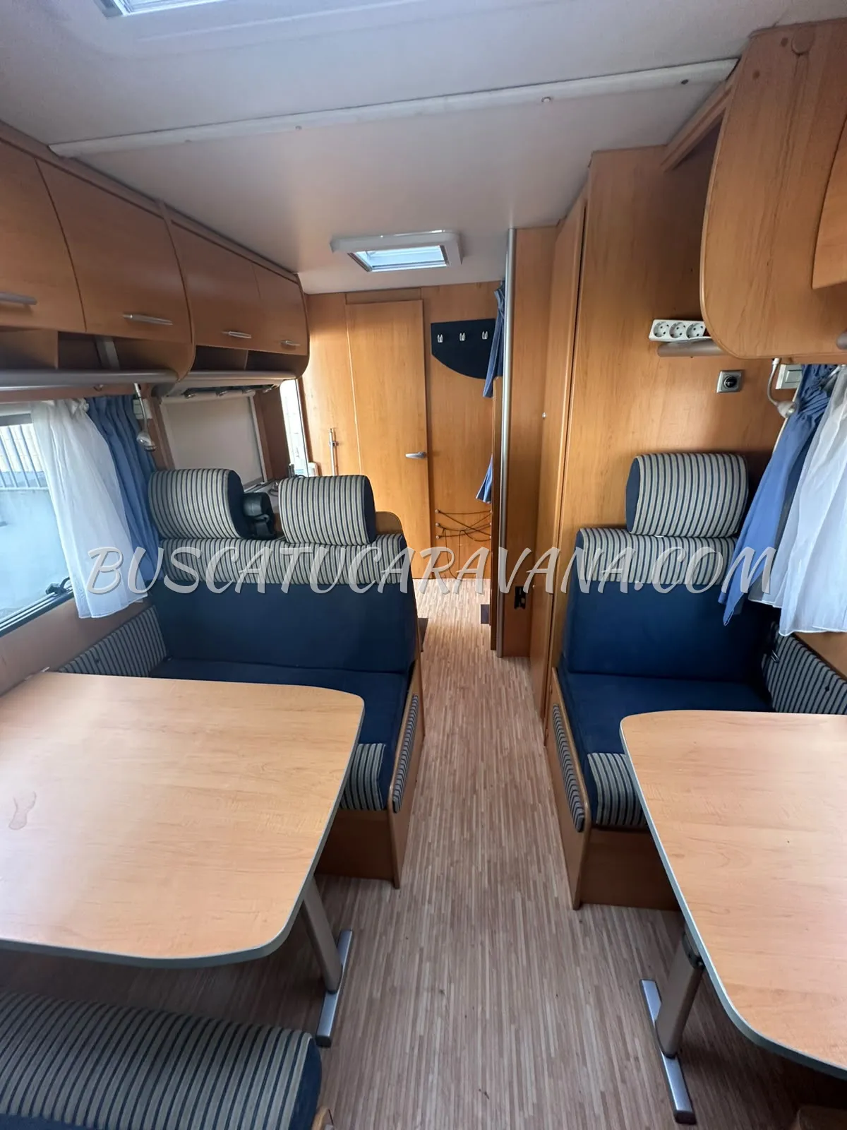 Hymer Camp 682 CL 110 CV – amplia, muy cuidada y equipada