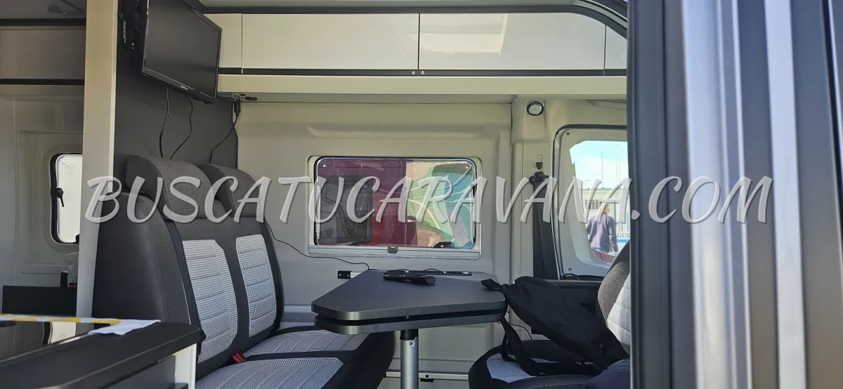 Se vende una Camper Adria Twin Supreme 6,40 SLB - foto 3