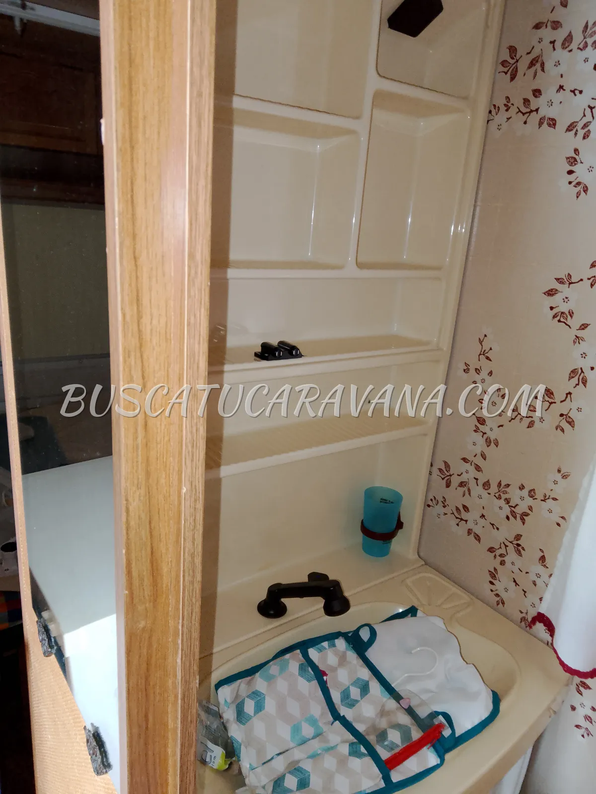 Vendo caravana Bürstner - foto 2