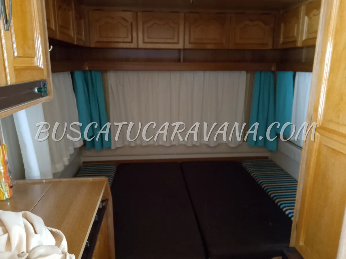 Vendo caravana Bürstner - foto 3