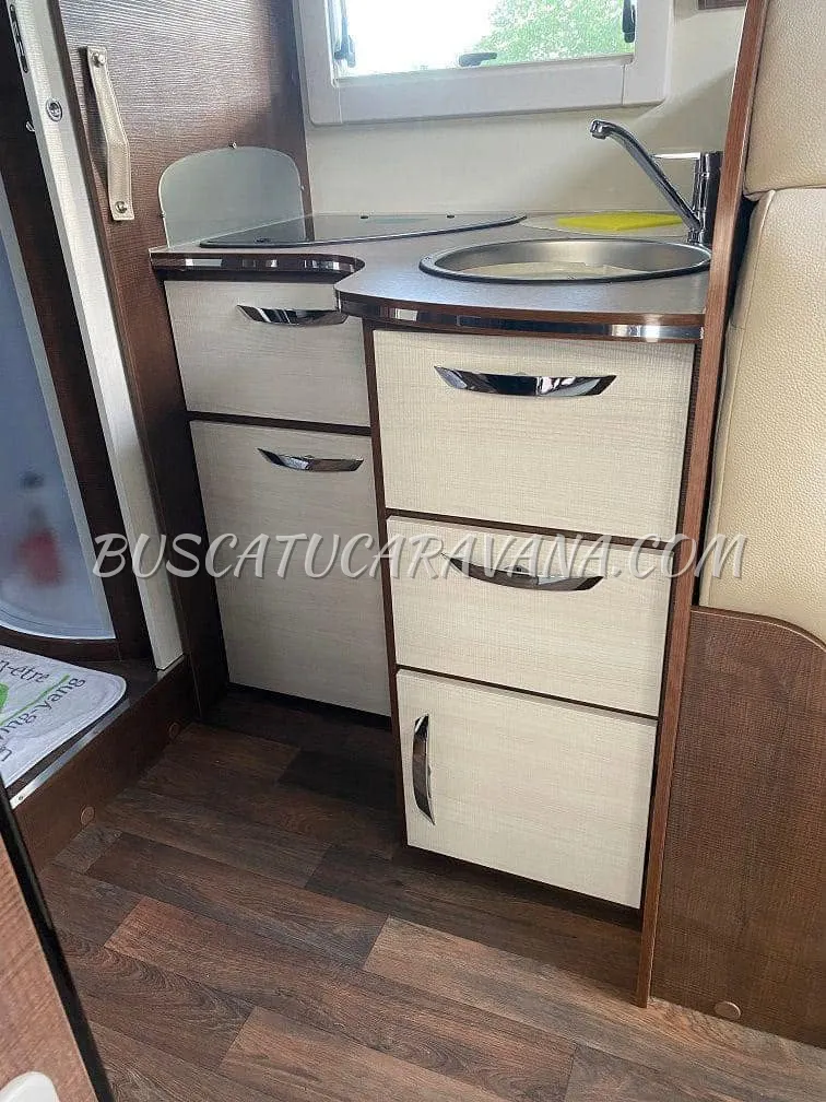 Mc Louis MC4 - 74 GOLD Autocaravana