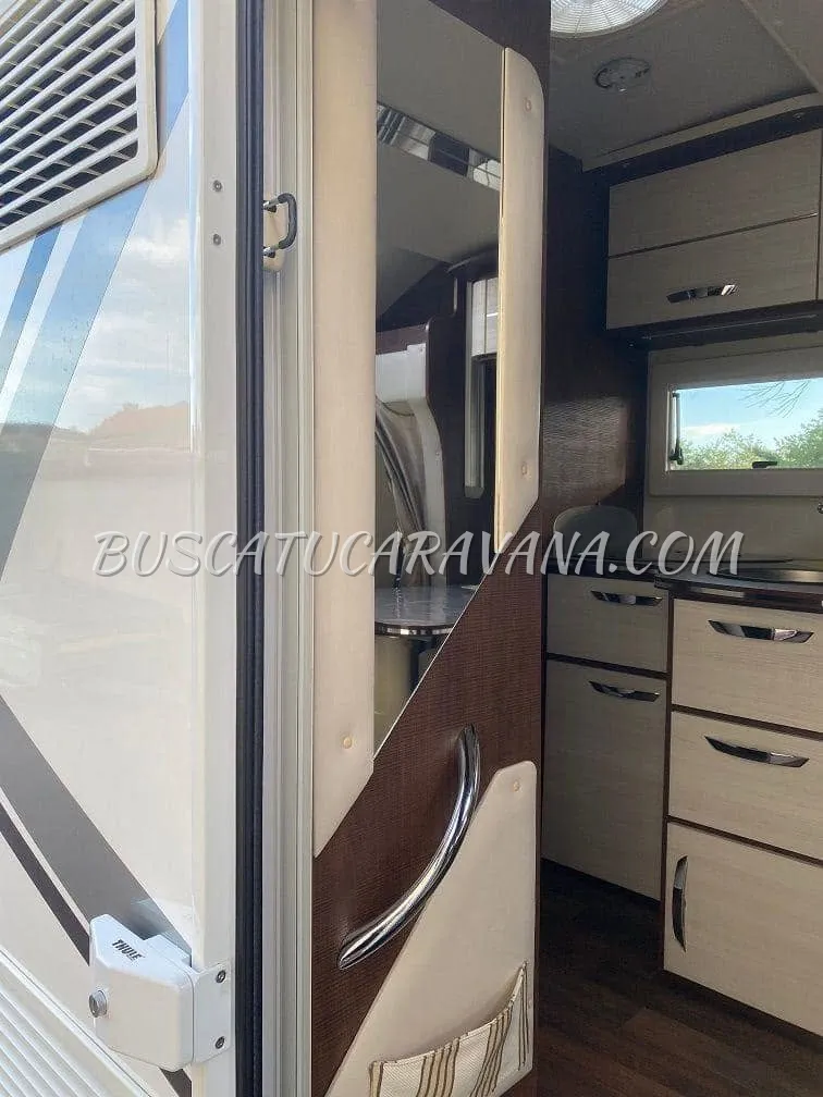 Mc Louis MC4 - 74 GOLD Autocaravana