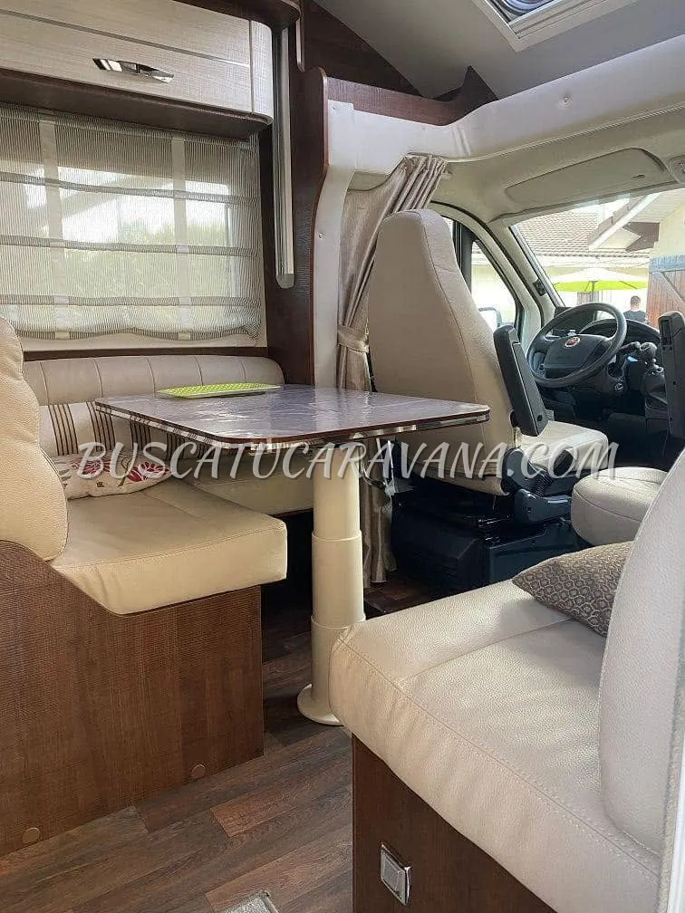 Mc Louis MC4 - 74 GOLD Autocaravana