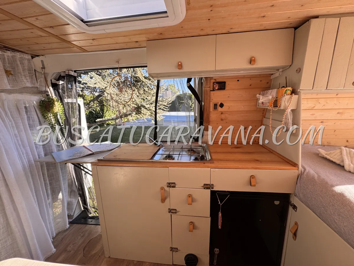 Ford Transit 2.4 TDCi (140 CV) Camperizada – Lista para viajar