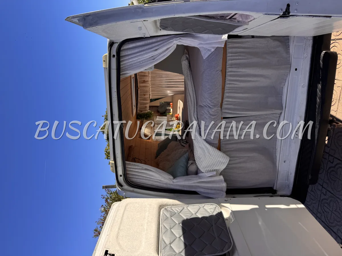 Ford Transit 2.4 TDCi (140 CV) Camperizada – Lista para viajar
