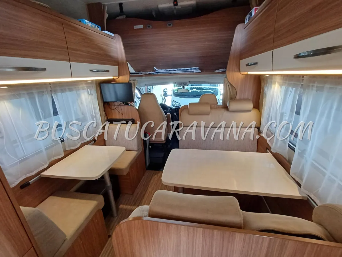 Autocaravana Capuchina Carado A461